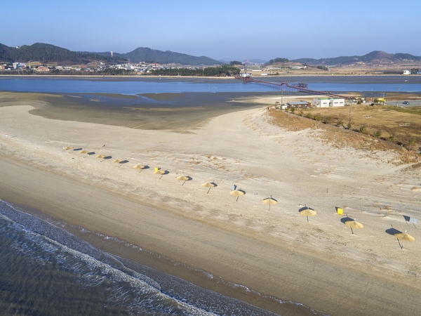 증도 우전해변 비치파라솔 1