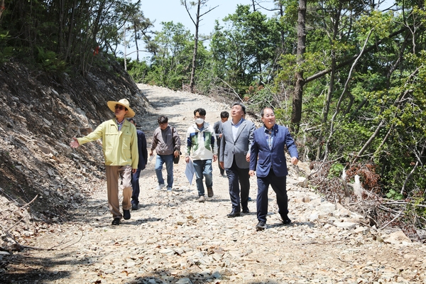 2020.05.22 작은섬방문 임자면 재원도임도현장점검 1