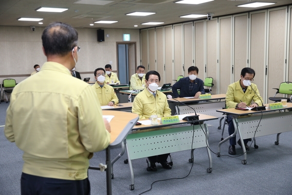 2021.02.17 신안 지도교회 관련 확진자 집단발생 대응상황 도지사 브리핑 3