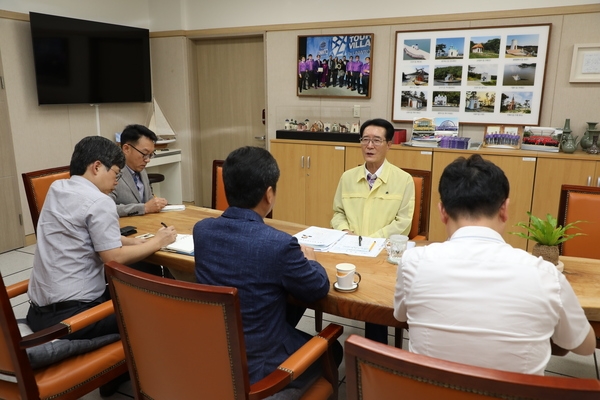 2023. 07. 25   신안군청 군수님실-광주지방조달청 관계자 면담 3