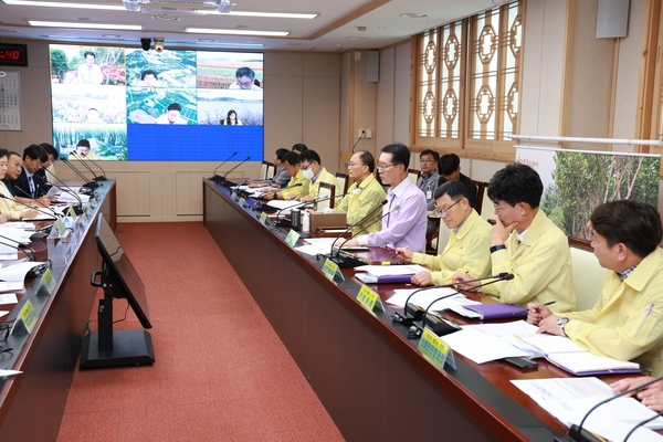 2023. 08. 10   신안군청 영상회의실-섬 정원 지방정원등록 업무회의 2