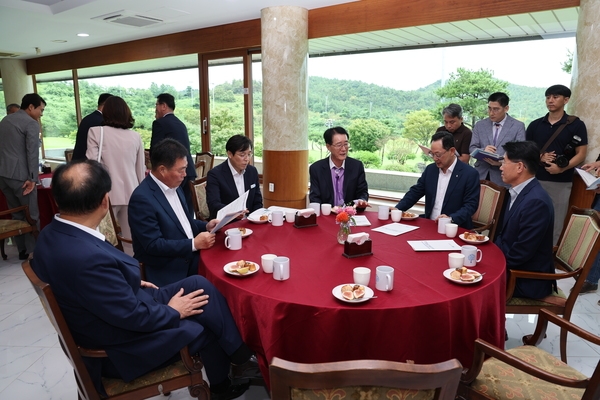 2023. 08. 29   함평 엘리체 CC-전남시장군수협의회 제7차 정례회 6