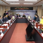 2024. 01. 15    신안군-(주)도서출판 한길사 업무협약식
