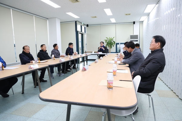 2024. 01. 16    압해읍 - 목포신안군농협 조합장 간담회 3