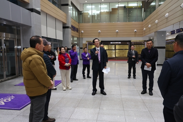 2024.12.10_ 정원수협동조합 선진지견학 연수 격려 2