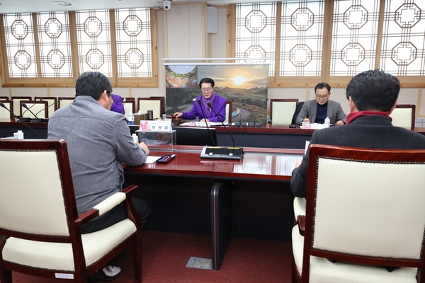 2025.02.04_ 신안군장학재단 이사회 2