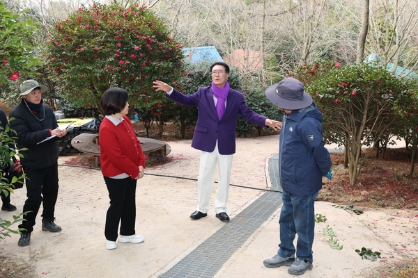 2025.03.10_ 압해읍 분재정원 현장점검 3