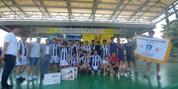 신안군, 전남도지사기 축구대회 2년 연속 우승1