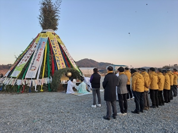 신안군 팔금면 ‘풍요기원 정월대보름 달집태우기’ 행사 개최..