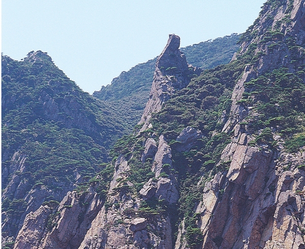 홍도10경 공작새바위 1