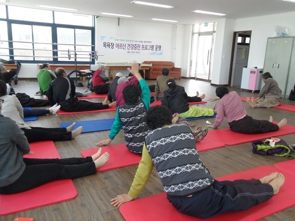 신안군, 공중목욕장을 중심으로 건강원스톱서비스 제공... 목욕 /건강요가/ 건강검진․상담 원스톱서비스   3