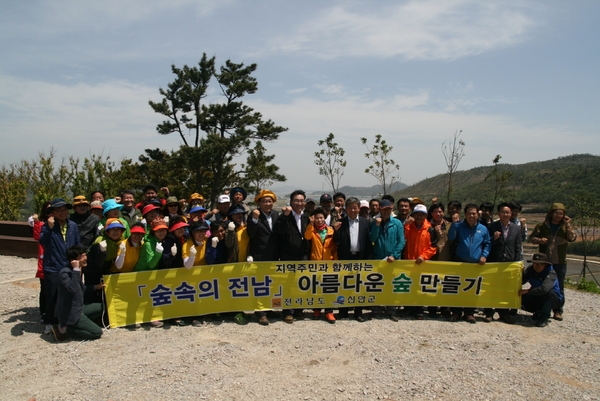 신안,「숲속의 전남」섬지역 나무심기 행사 열려 3