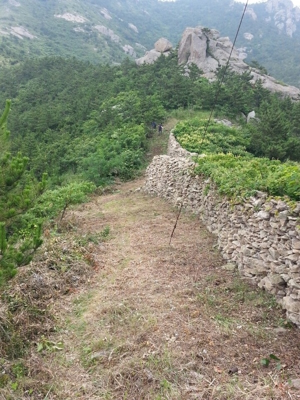 비금면, 돌담 우실 및 서산사 가는 길 도로정비..'향토자료 제 18호, 전통사찰 제77호' 2