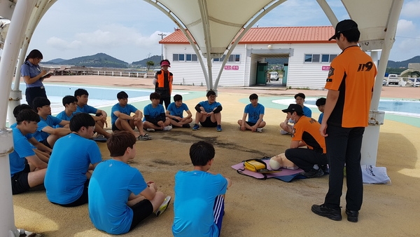 신안군‧유관기관, 해수욕장 안전사고 제로화 합동훈련 실시..'해수욕장 개장 대비 민‧관 사전 적응 교육‧훈련' 2