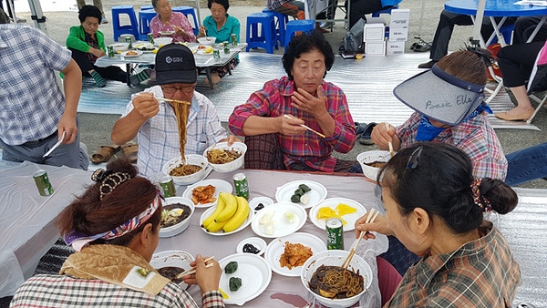 자장면처럼 행복을 비벼가는 제8차 찾아가는 섬 행복나눔의 날 운영 3