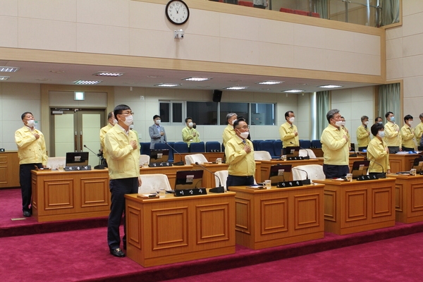 신안군의회, 제8대 전반기 마지막 정례회 개회..