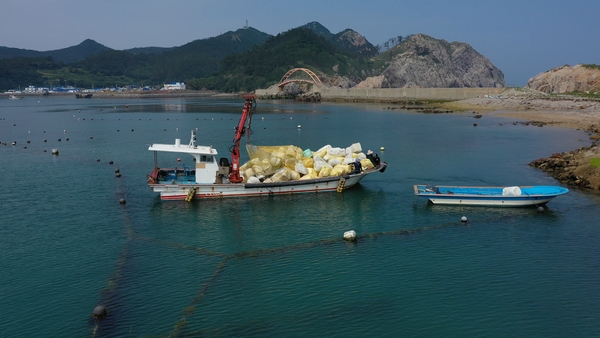 흑산면, 다도해 해양쓰레기 정화활동 실시 4