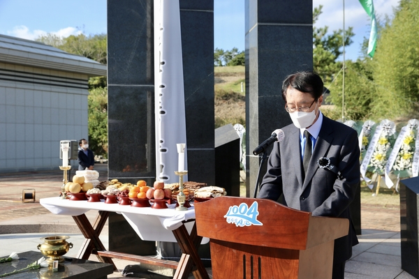 신안 하의3도 농지탈환운동 추모제 열려..