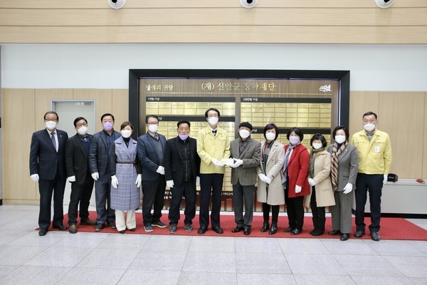 신안군 암태면사회단체협의회, 장학기금 1천만원 기탁..