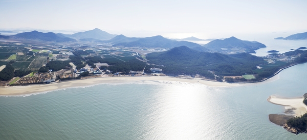 신안군, ‘찾아가고 싶은 여름섬 15선’2곳 선정..