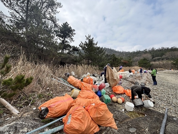신안군 장산면, 해양쓰레기 ZERO 캠페인 실천..