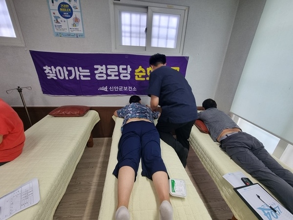 신안군, 폭염 속 ‘무의낙도 순회진료’로 주민 건강 사수…의료 사각지대 해소 총력..
