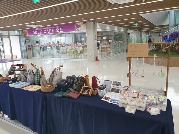 신안군 압해읍 ‘문화누리카드’ 연계 『서로서로 문화 나눔』행사 개최..'도서·산간 찾아가는 문화활동체험! 함께 누리며 즐겨요!' 4