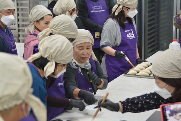 신안군, 농산물가공센터 지역특화 소금빵 가공창업 기회 제공!!..' 전라남도 귀농산어촌 맛보기 교육생.. 실습 중심 교육 큰 호응' 4