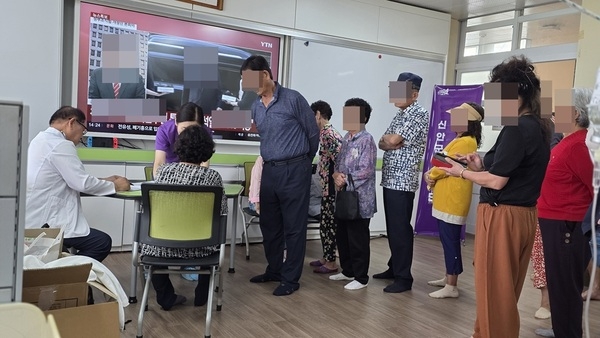 신안군 공립요양병원, 안좌면 찾아 '따뜻한 의료봉사' 펼쳐..